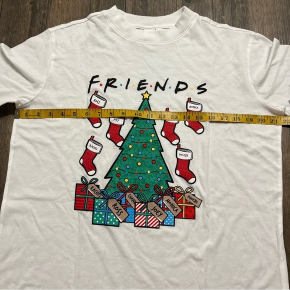 NWT BP. Friends Christmas Tree Holidays T- Shirt P.Js Short Sleeves Top Ugly S - Picture 8 of 9